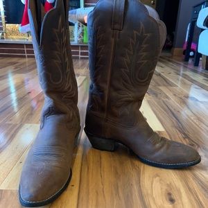 Woman’s Ariat Cowboy boots